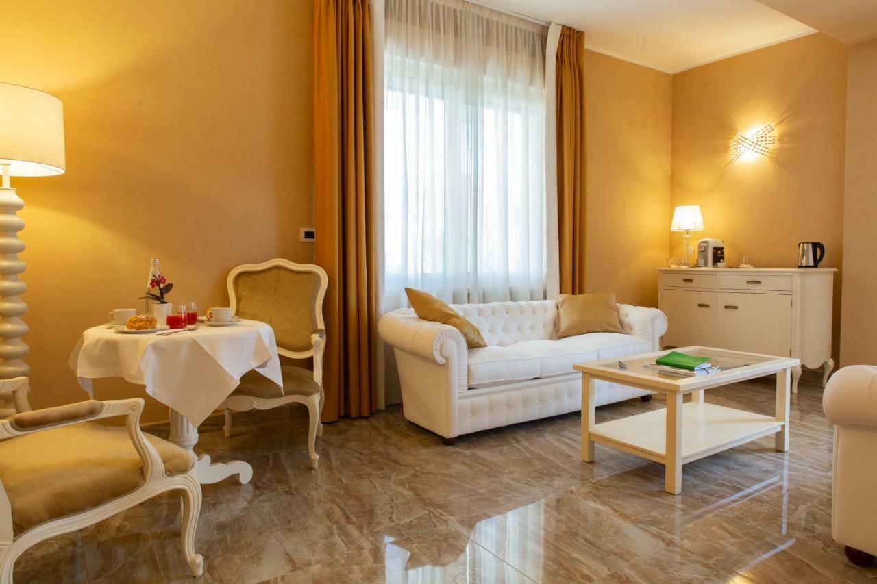 Aurum Suites Пескара Экстерьер фото