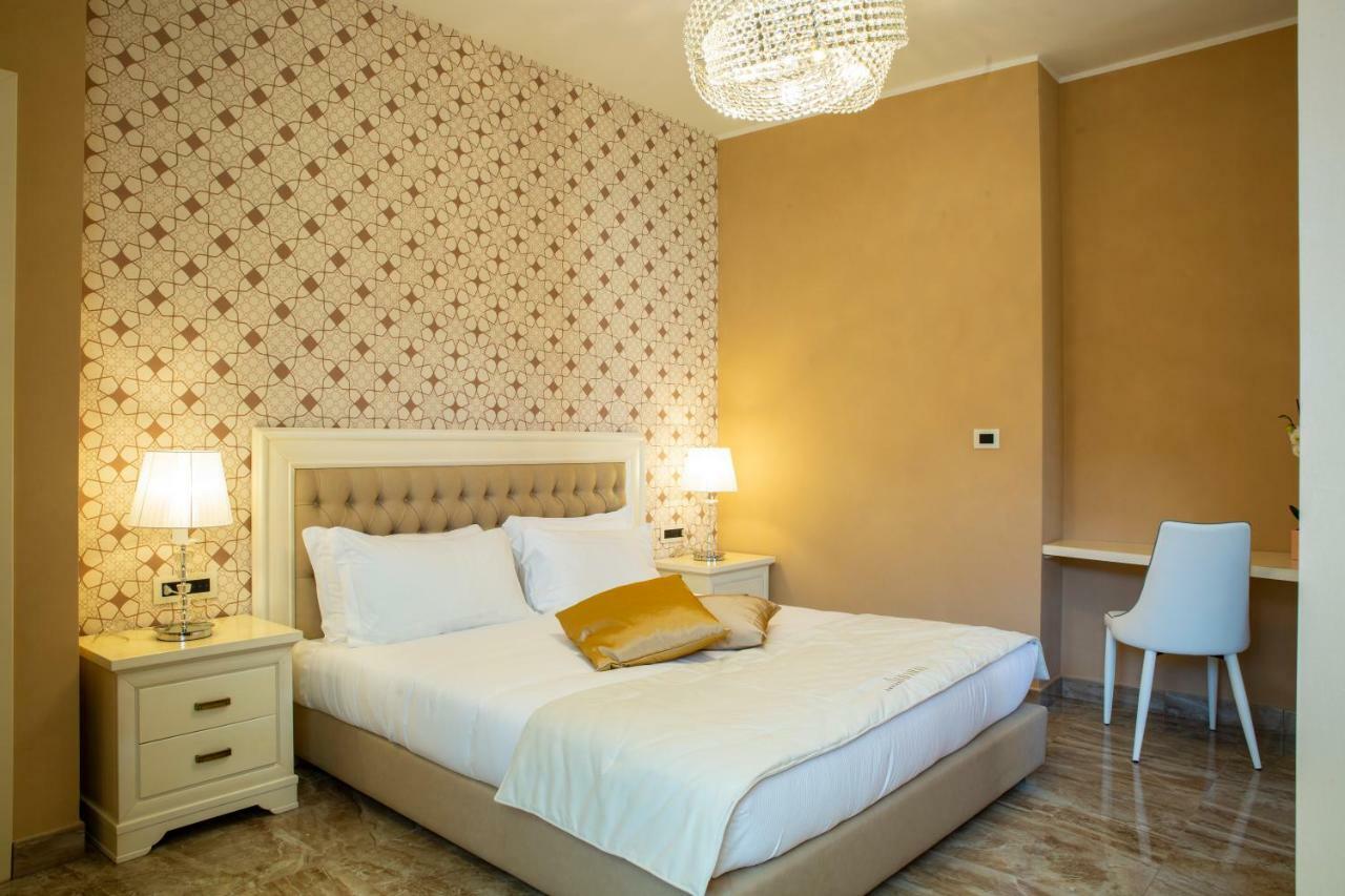 Aurum Suites Пескара Экстерьер фото