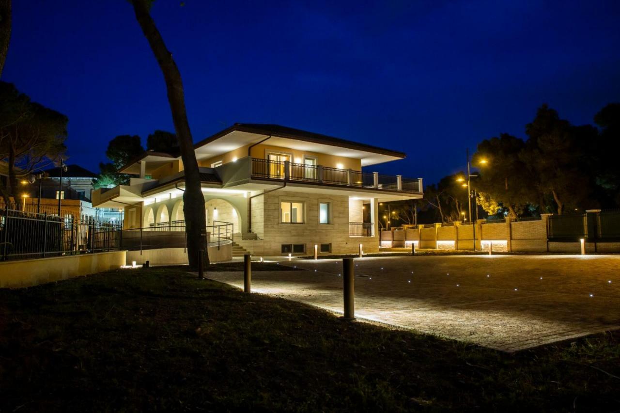 Aurum Suites Пескара Экстерьер фото